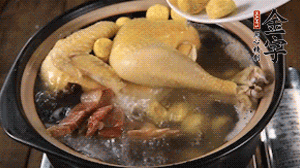 出國前加少許鹽，撒上蔥花即可。