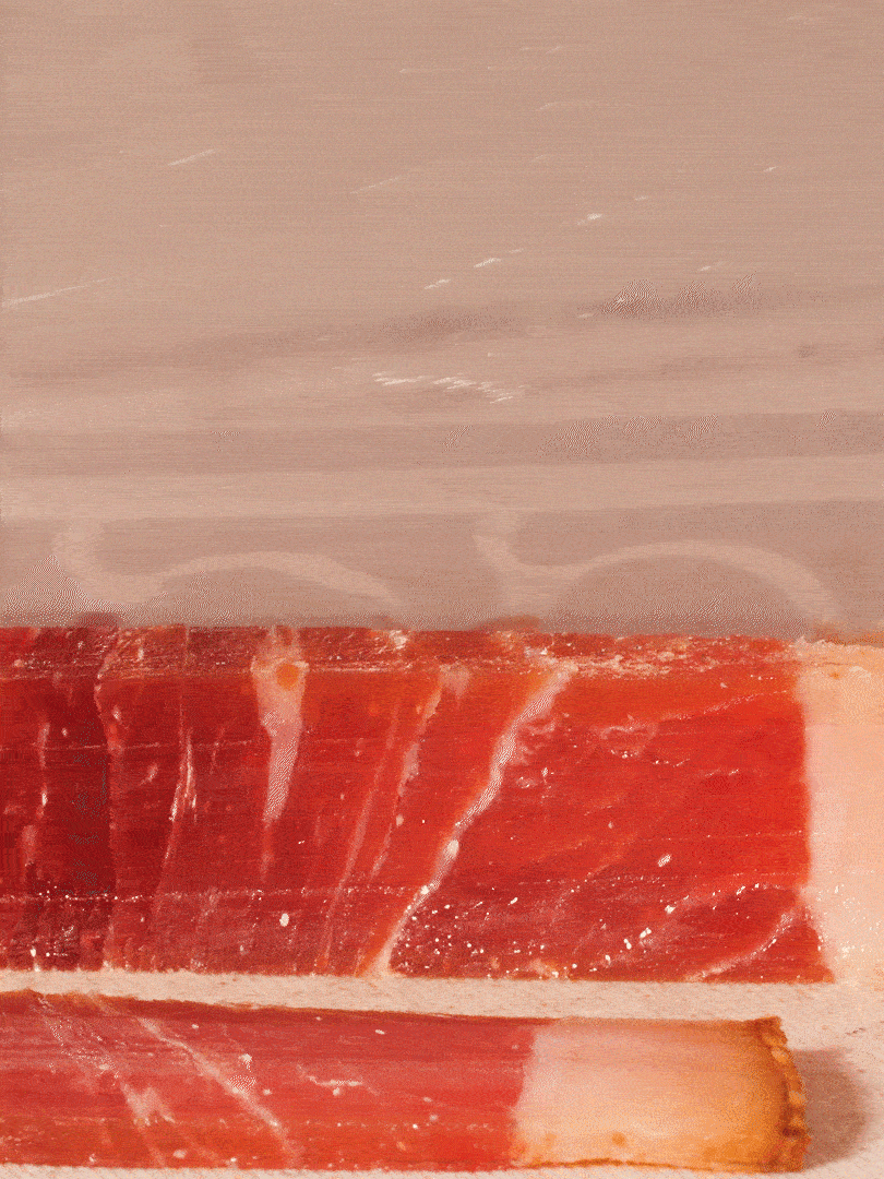 金字火腿切片，溫水浸泡5分鐘